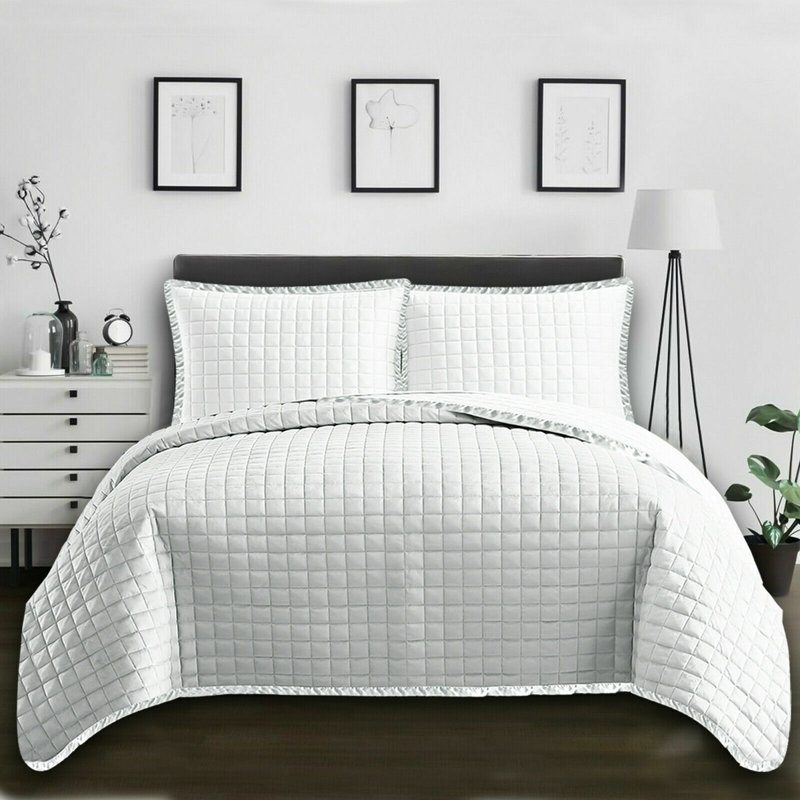 Lillyaunna Throw Blanket, White