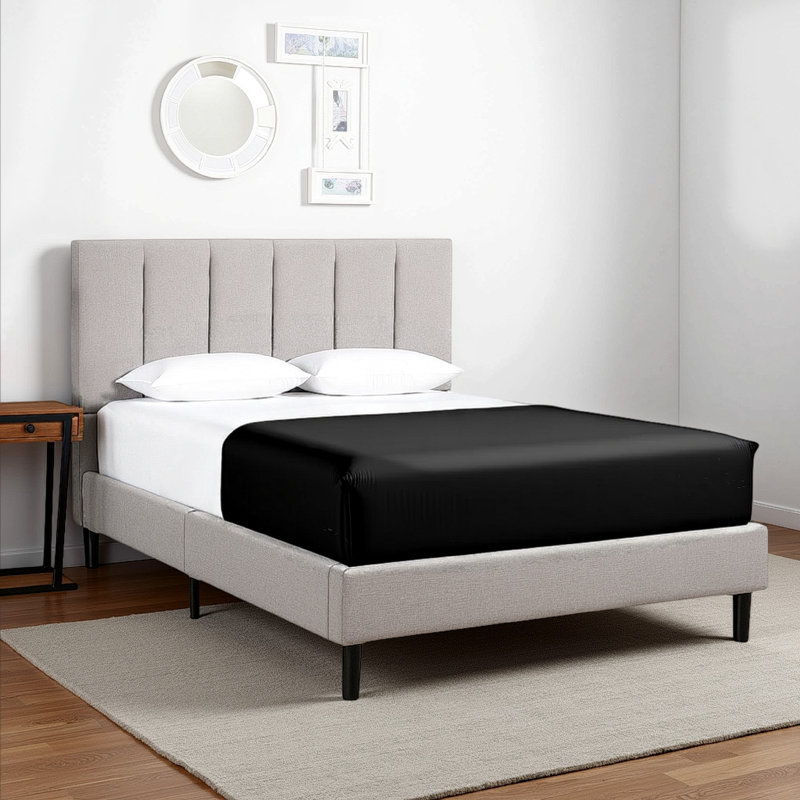 Lit plateforme tapissier double Degregorio, Double