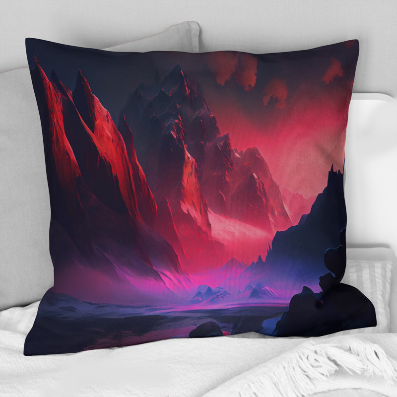 Coussin Mysterious Magenta Fog At Dawn I - Mountains