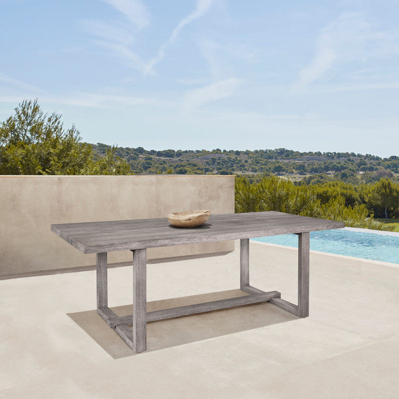 Table de salle à manger en bois massif Aerilyn