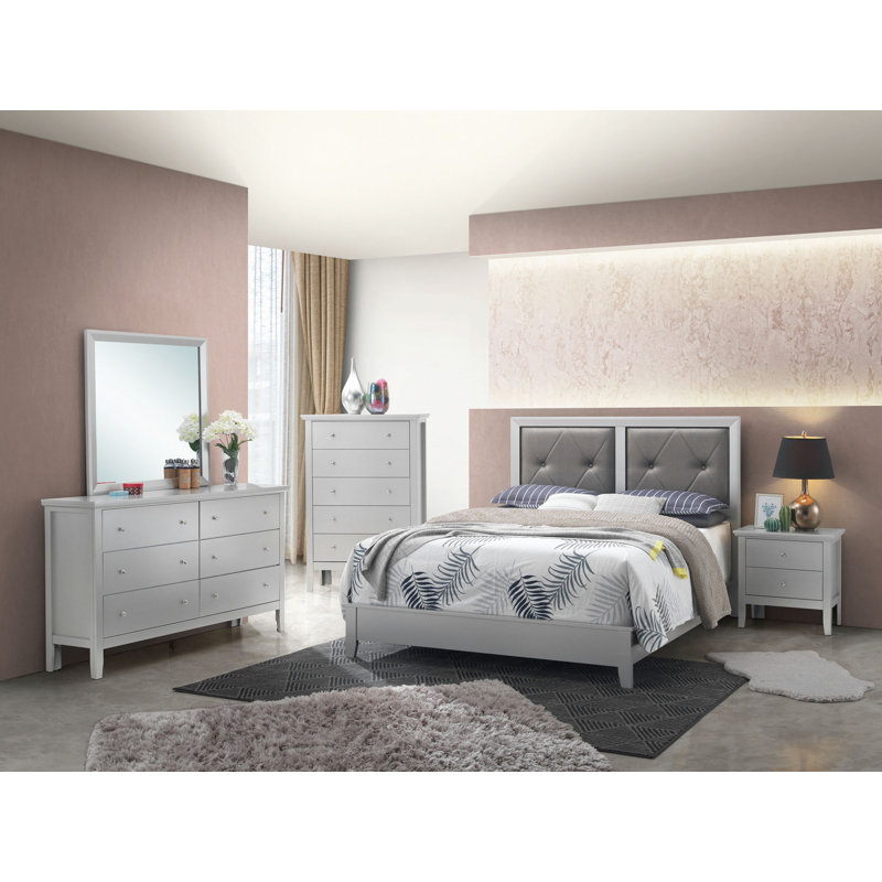 Elegant Transitional Bed