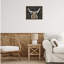 Longhorn sur cadre flottant gris sombre, design par Sara Baker-1163619964-1163619967