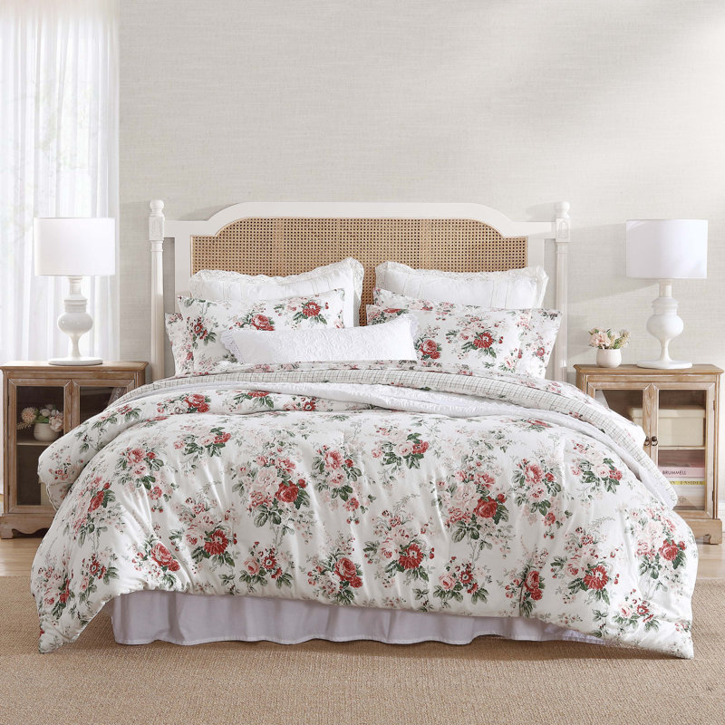 Laura Ashley Ashfield Cotton Flannel Reversible Comforter Set, Queen Comforter + 2 Standard Shams