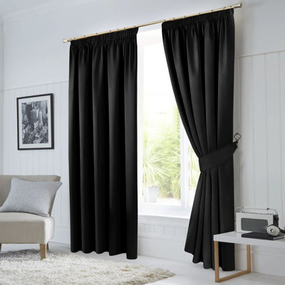 260 GSM Blackout Pencil Pleated Thermal Curtain (Set Of 2)