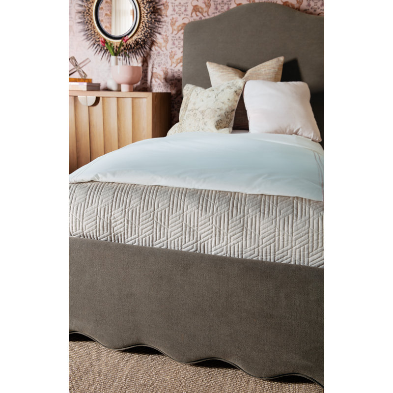 Commerce and Market Linen Bed, Brown