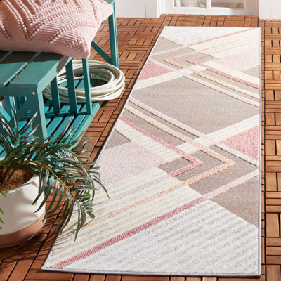 Claigh Performance Geometric Indoor/Outdoor Area Rug