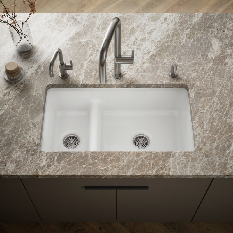 Évier de cuisine à double cuve grande / moyenne L 33 po x l 18,75 po Iron Tones, Blanc