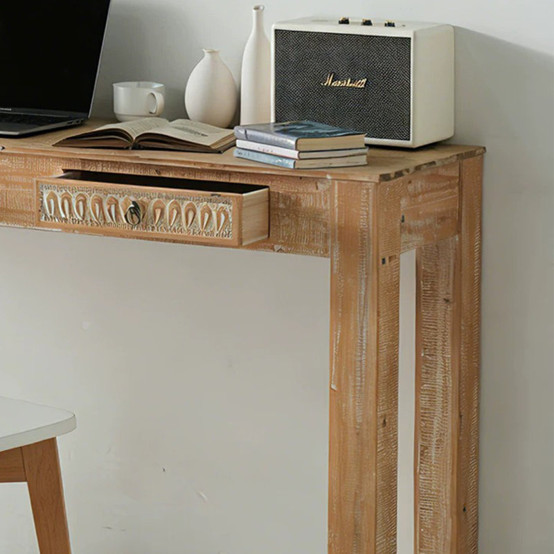 Bureau sculpté et vieilli en sapin massif, 30.7" H x 55.12" W x 15.75" D