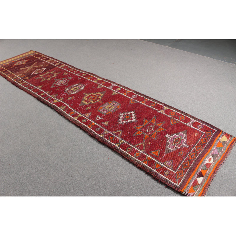 Tapis de couloir vintage rétro avec motif décoratif rouge Herki