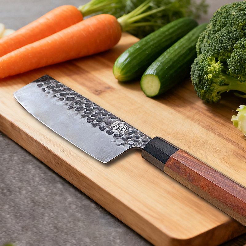 MITSUMOTO SAKARI Couteau de cuisine japonais en acier inoxydable à haute teneur en carbone 7 po Nakiri