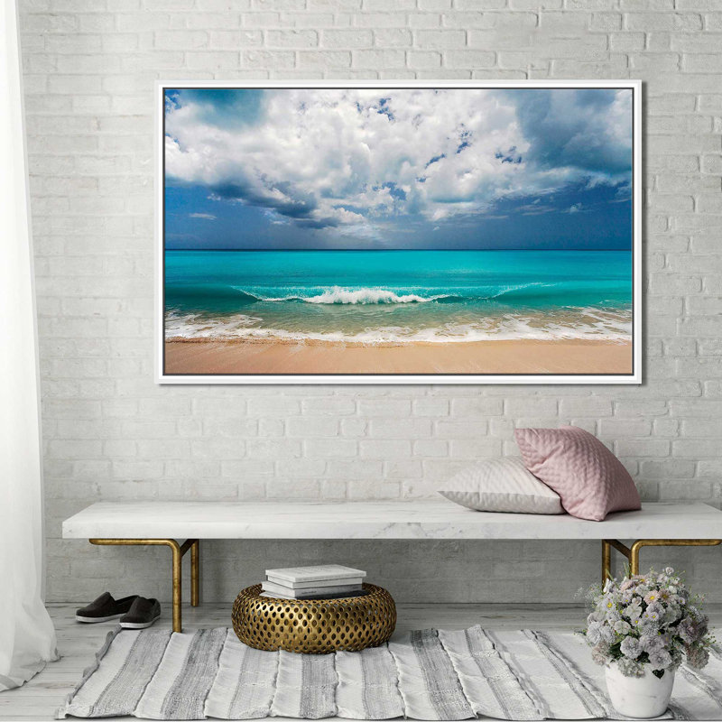 Leeward par Danita Delimont - photographie, H 39,5 po x l 63,5 po x P 2 po, Cadre flottant blanc