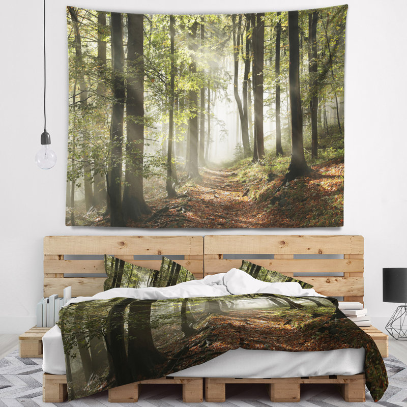 Tapisserie de forêt à chute de polyester avec rayons de soleil et accessoires de suspension inclus, H 32 po x l 39 po