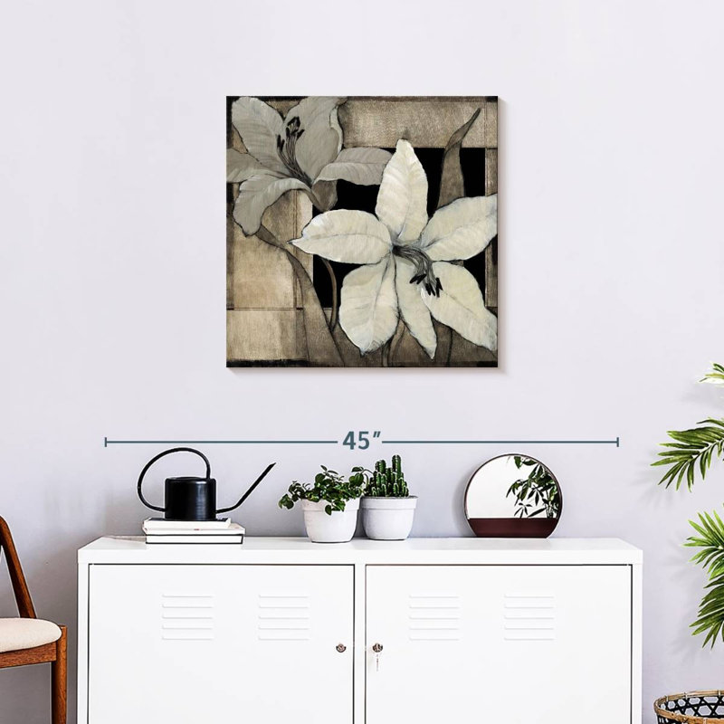 Harnek Dramatic Lily Grid II