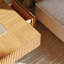 Table basse 31 po carrée en bois naturel avec tiroirs de rangement cachés à 2 voies, détails cannelés, parquet, table basse à grain de bois-1462684905-1462684906