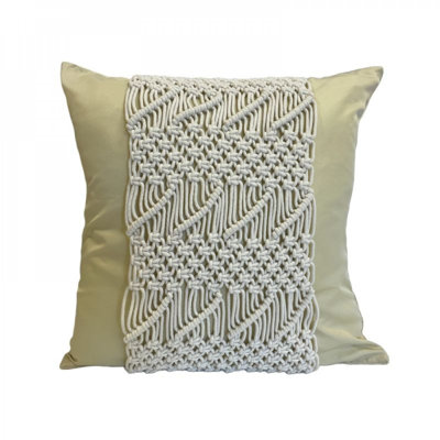 Centre Pillow