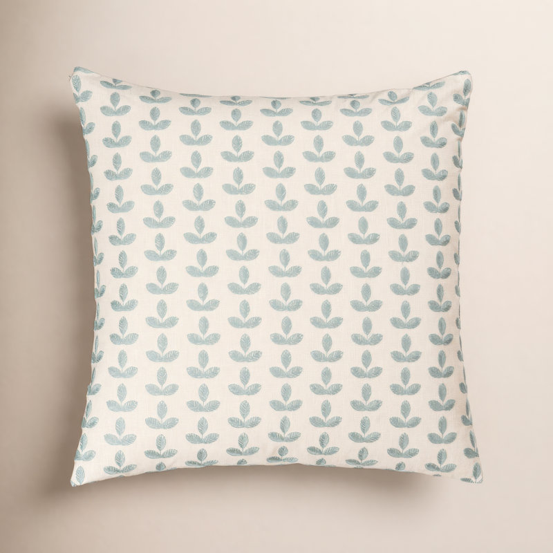 Coussin Birch Lane Trillium, Floral bleu ciel, Polyester, Carré 18 po