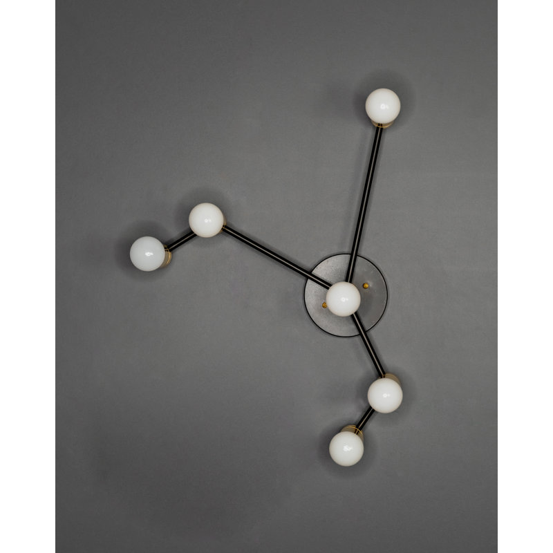 Lira Armed Sconce, Black/Brass