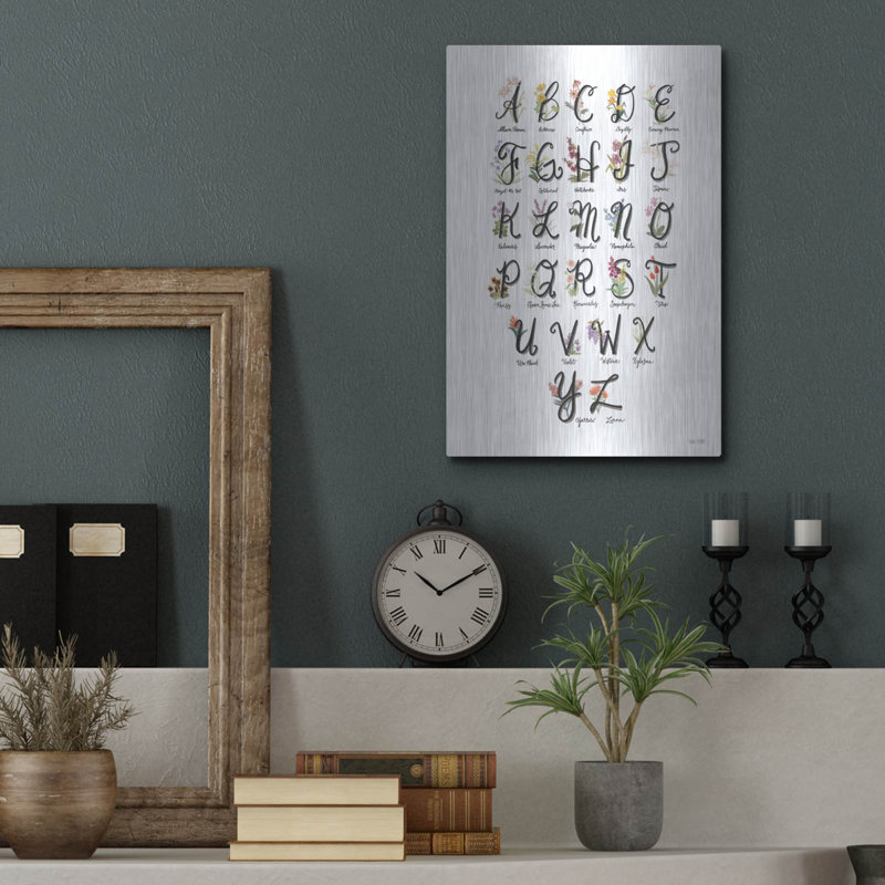«Flower Alphabet In White» par House Fenway, H 16 po x l 12 po