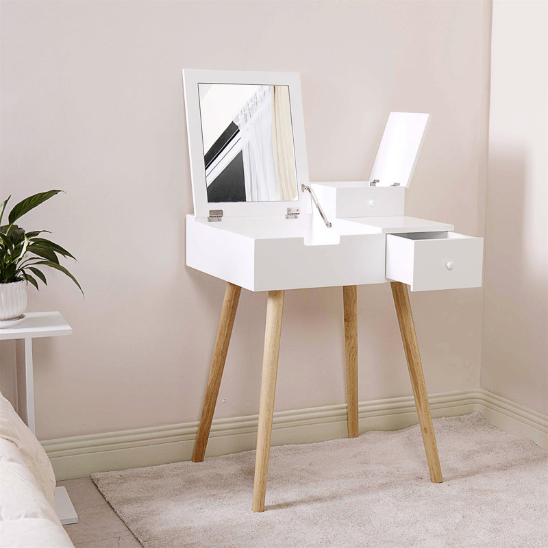 Larnelle Vanity