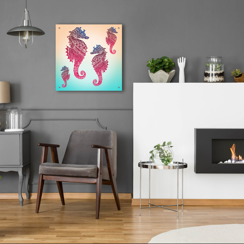 "Motif hippocampe" par Mark Ashkenazi, H 24 po x l 24 po x P 0,2 po