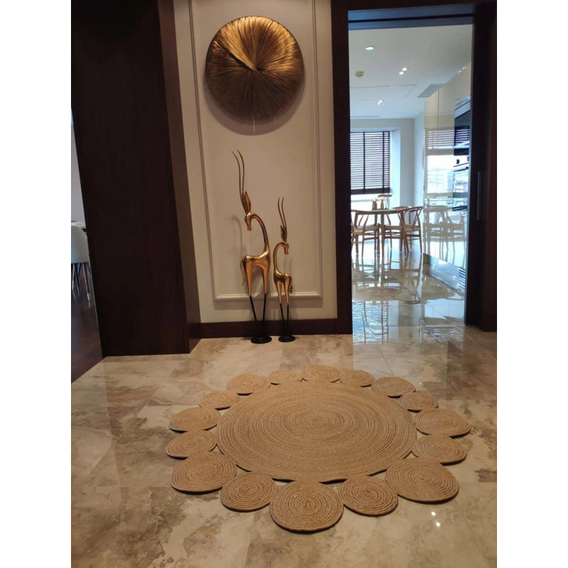 Tapis Olalla, Rond 4 pi 11 po