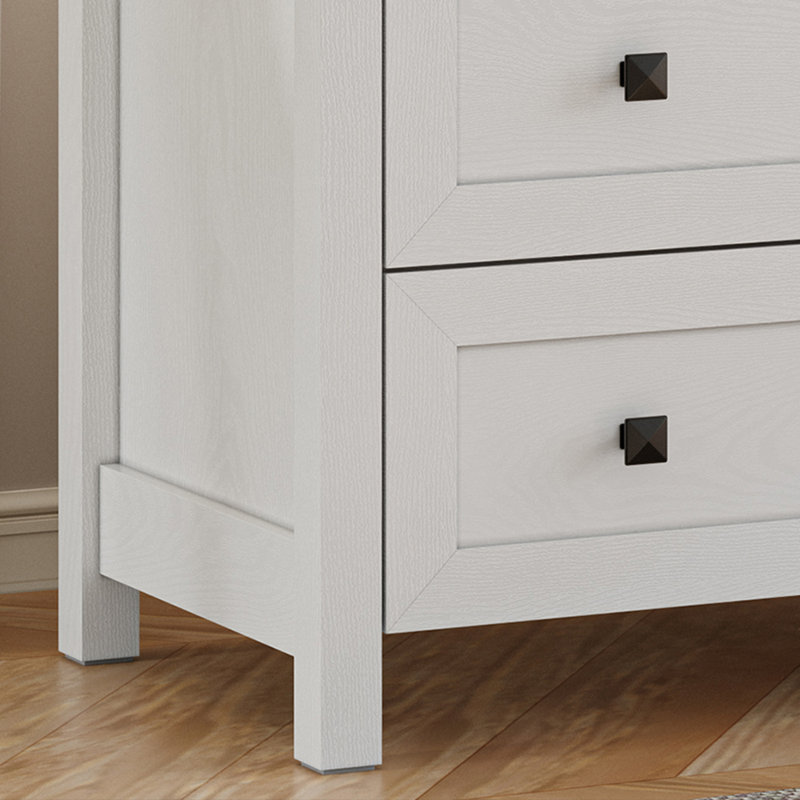 Feaman 26.46" W Modern 3-Drawer Chest, White