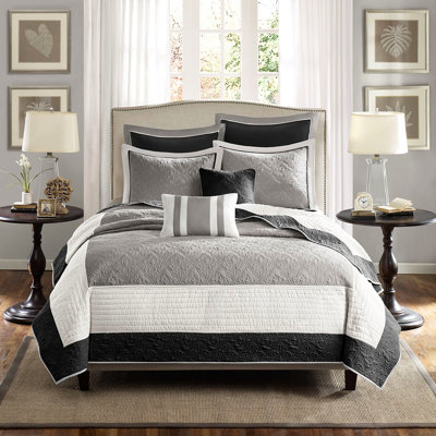 Black Full/Queen 7 Piece Quilt , Euro Shams & Throw Pillows, Traditional Medallion Quilt, Solid Border, Machine Washable In For Bed, Shams, Easy Bedding