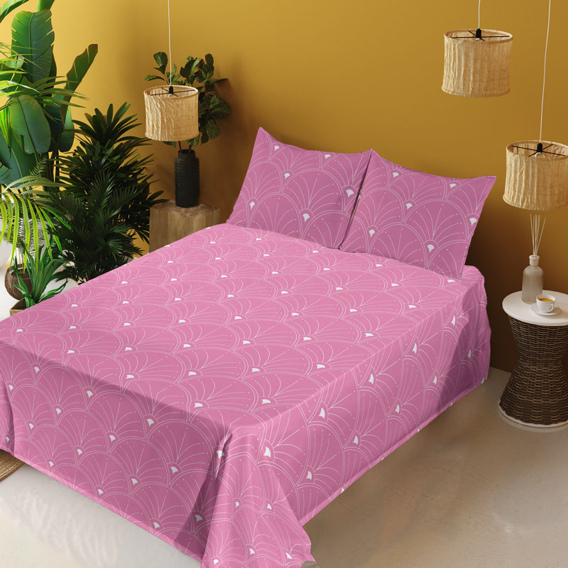 Microfiber Sheet Set, Full Sheet Set with 2 Pillowcases, White/Light Pink Geometric