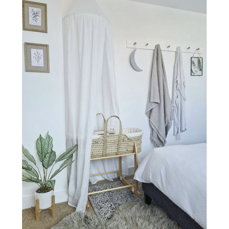 Organic Palm Moses Basket, Cream