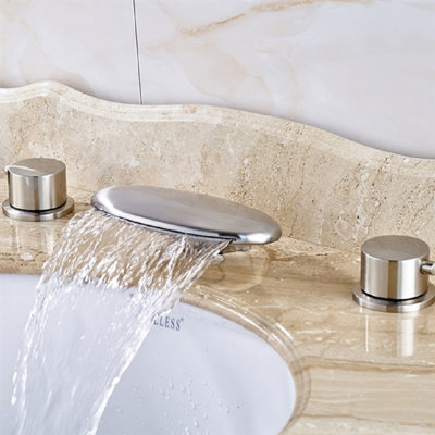 Robinet pour salle de bain à fixation sur comptoir BathSelect Bari - fini nickel brossé avec deux poignées et bec cascade