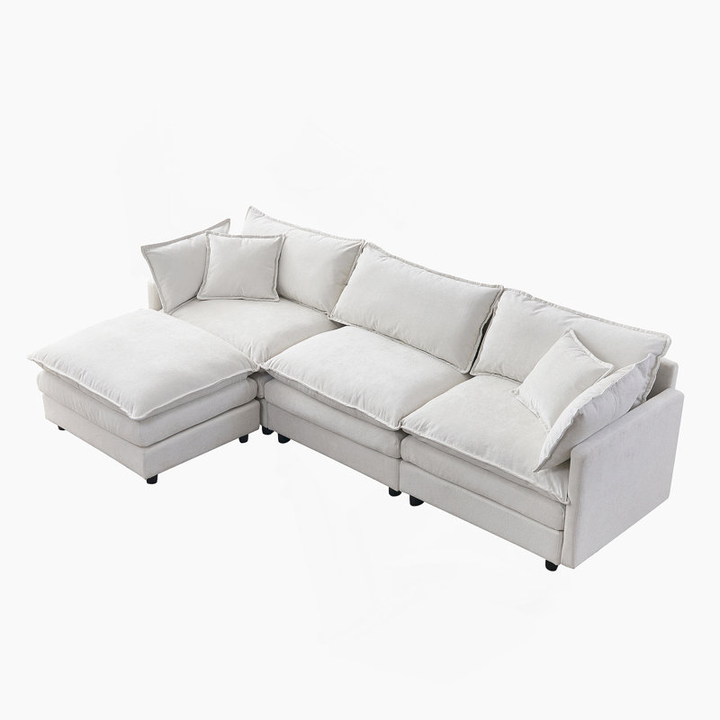 Canapé modulaire en L de 105 po avec repose-pieds, revêtement en chenille souple et sièges spacieux pour la vie moderne.