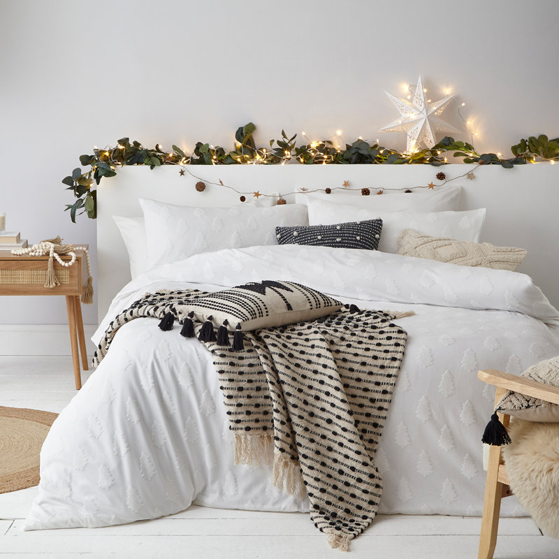 Tufted Tree Cotton Floral Duvet Cover Set with Pillowcases Included, Super King - 2 Standard Pillowcases, Pine White