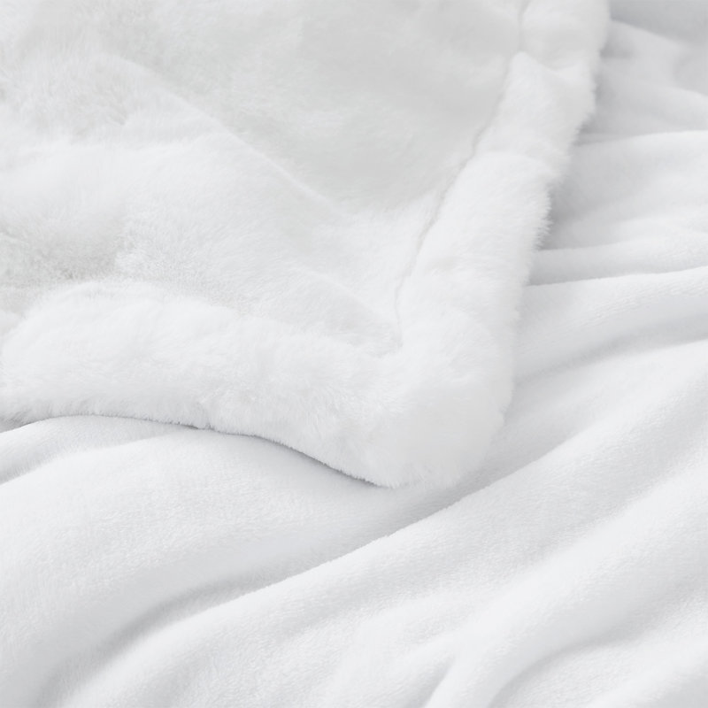 Coma Inducer Chunky Bunny Luxury 3 Piece Comforter Set, King Comforter + 2 King Shams, White