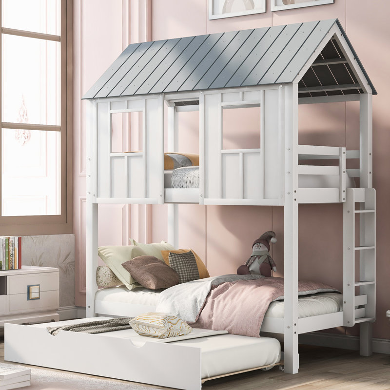 Lit simple superposé avec lit gigogne, fenêtres et toit, blanc et gris, solution pour chambre à coucher confortable et durable