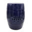 Tabouret demi-tonneau en céramique avec découpes bleu cobalt D13x18