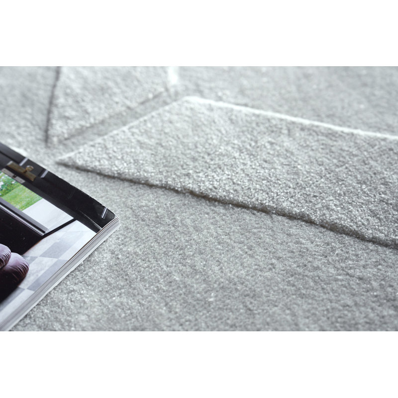 Brunello Geometric Area Rug in Light Silver, Rectangle 4' x 6'