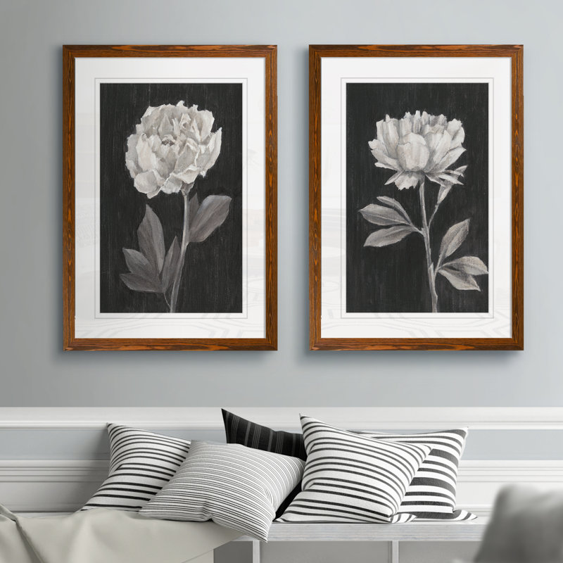 «Black and White Flowers III», ensemble de 2 reproductions d'art encadrées, H 24 po x l 36 po x P 1,25 po, Espresso