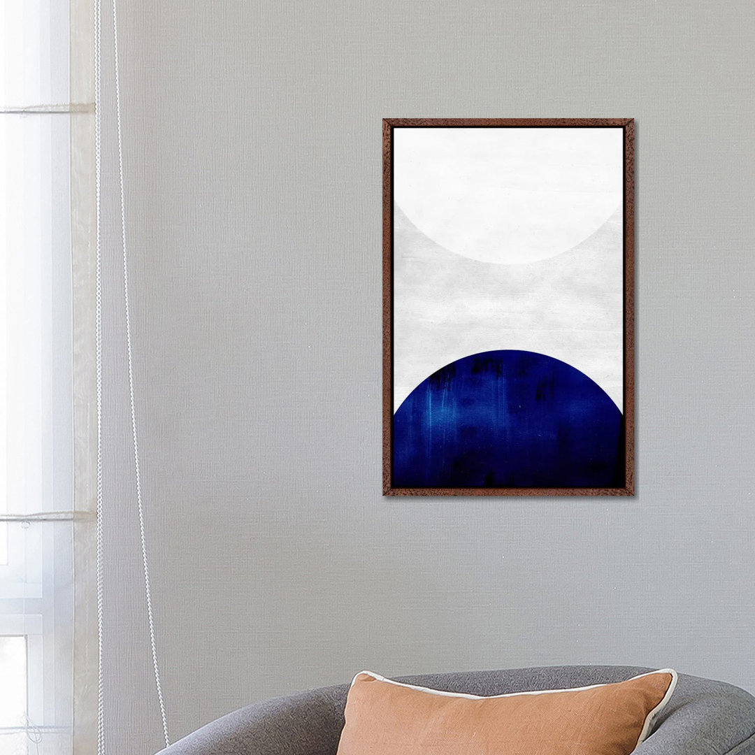 White & Cobalt von LEEMO - Galerie-verpackte Leinwand Giclée auf Leinwand