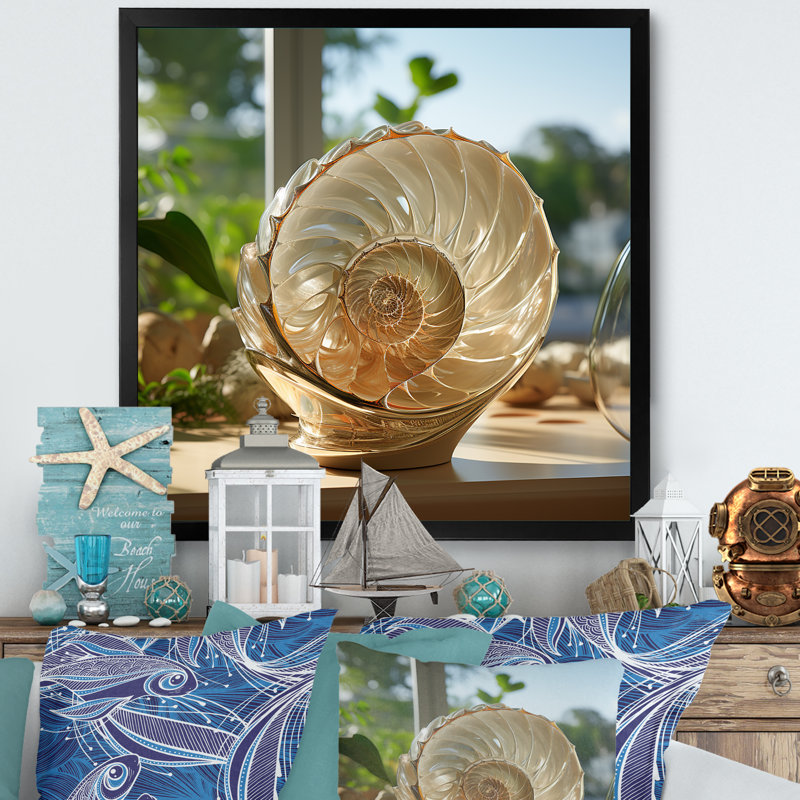 Seashell Treasures Vase sur toile, H 30 po x l 30 po x P 1 po, Cadre simple noir