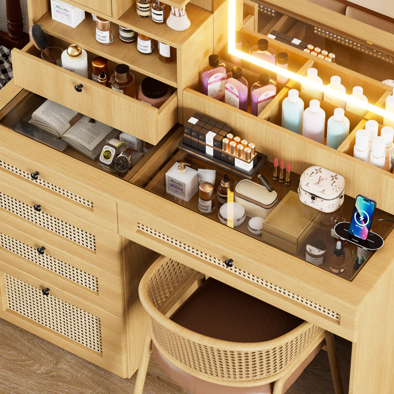 Ellerswick Makeup Vanity Set with 3 Lighting Colors