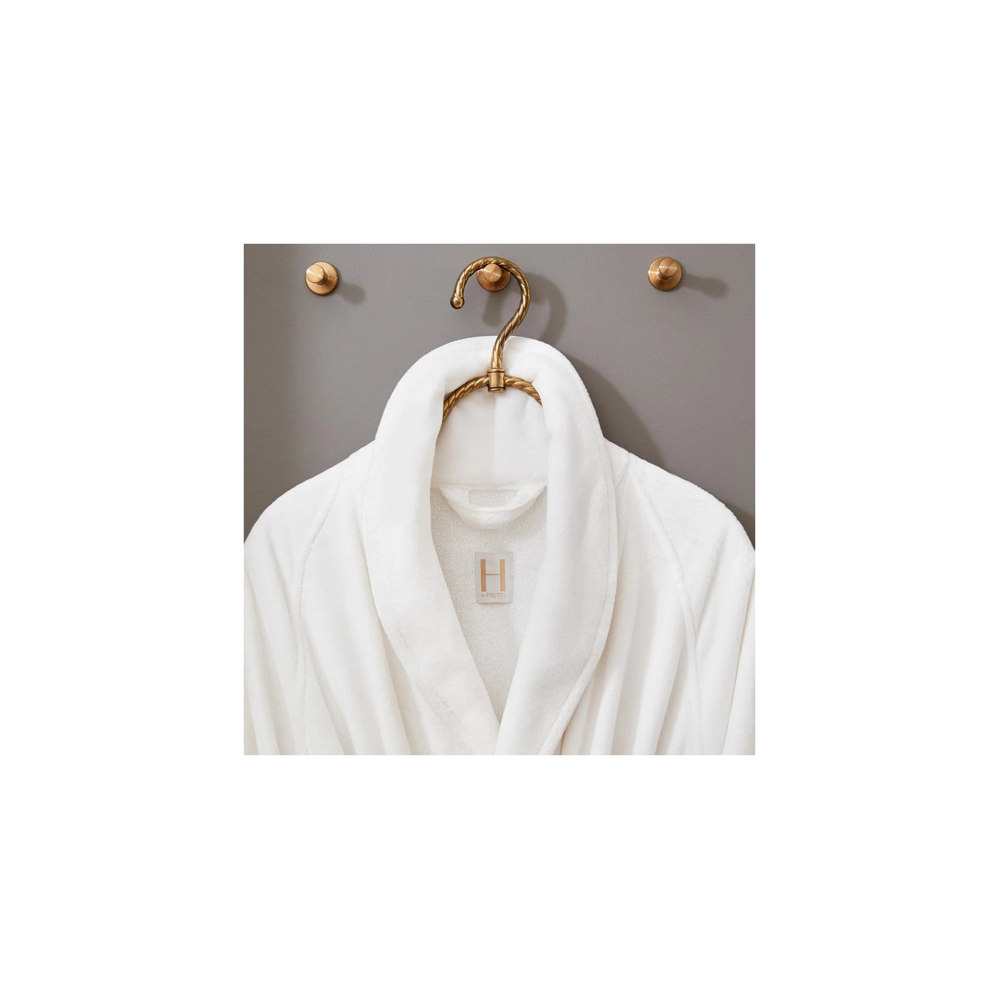 Shawl Collar Bathrobe with Piping, S