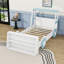 Lit plateforme simple en bois avec jolie voiture et tablettes-71542867