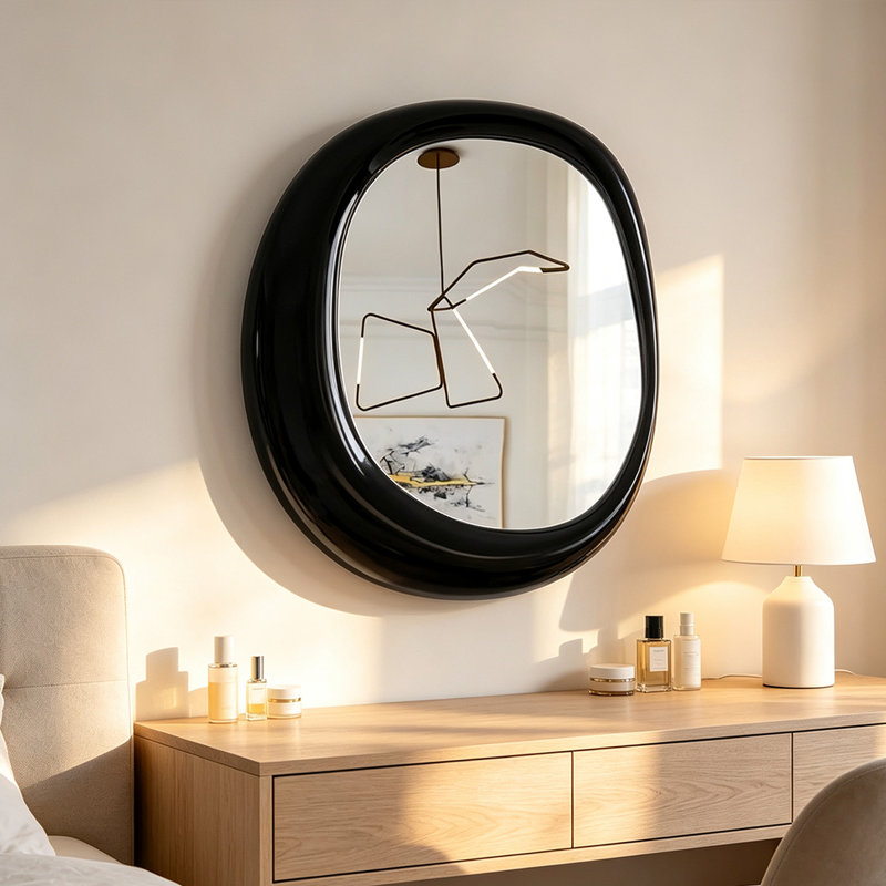 Miroir mural asymétrique en bois manufacturé, H 31,89 po x L 27,56 po, Noir