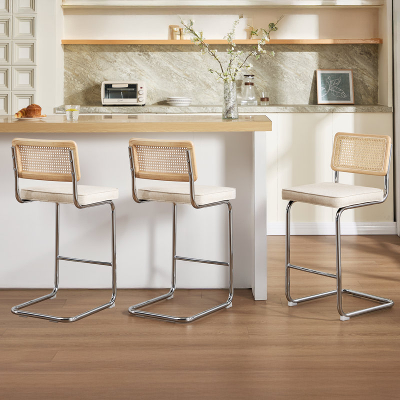 Tabouret de comptoir rembourré en lin 26 po avec dossier en rotin et structure en métal Marlow, 3