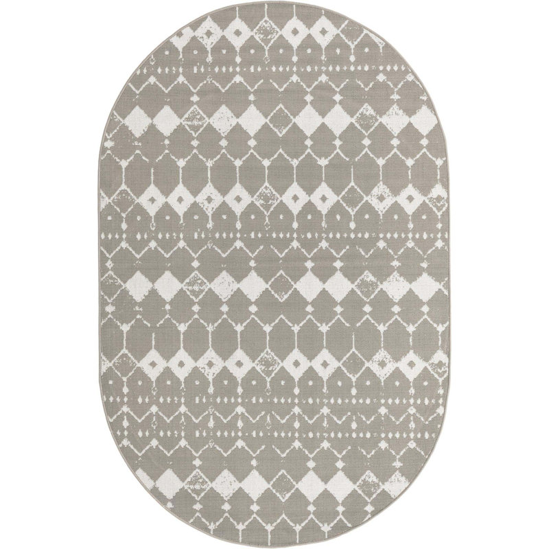 Geometric Indoor / Outdoor Rug, Oval 5'3" x 8'