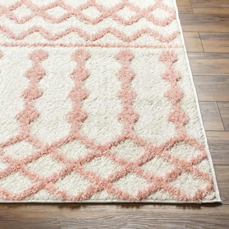 Tapis rose / beige en polyester tissé à la machine Silburn Southwestern, Rectangle 5 pi 3 po x 7 pi