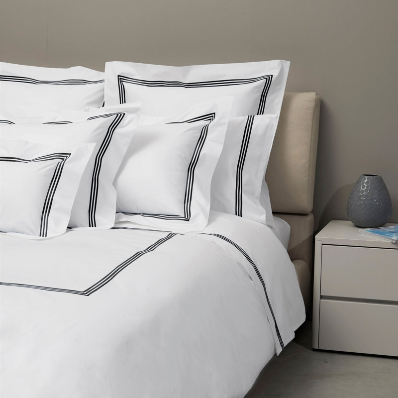 Platinum Sham, Standard Sham, White/Black