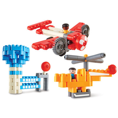 Hape: PolyM: aéroport de la ville - ensemble de jouets de blocs de construction de 142 pièces avec figurines, jeu de construction, carte de jeu ouvert et d'inspiration, tout-petits et enfants de 2 ans et plus