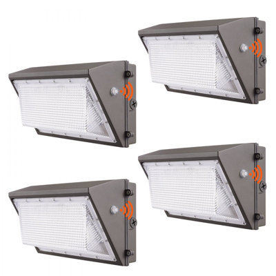 Ensemble de 4 lumières à DEL murales de 100W, 10800LM, 5000K, luminaire d'extérieur commercial de sécurité, avec capteur de lumière intelligent, 180 perles à DEL écoénergétiques pour les garages, étanche IP65