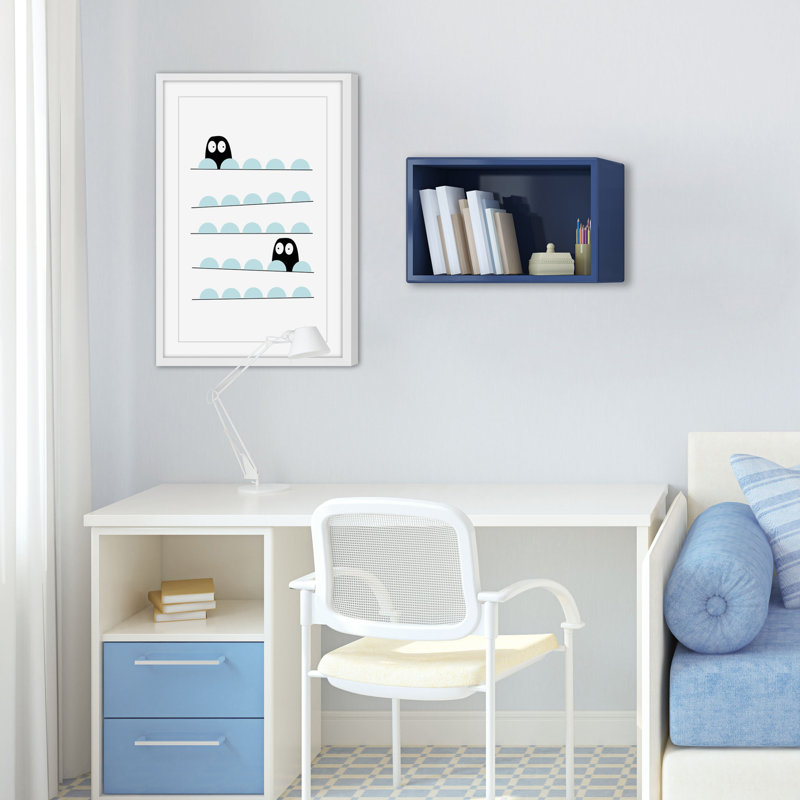 «Hiding in Blue», reproduction encadrée, H 18 po x l 12 po x P 1,5 po
